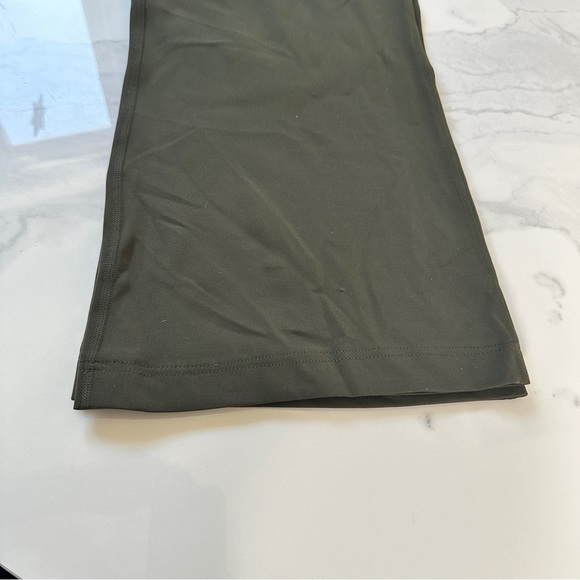 Lululemon Groove Pant SHR Super High Waisr Flare Nulu Olive size 18 - Picture 3 of 3